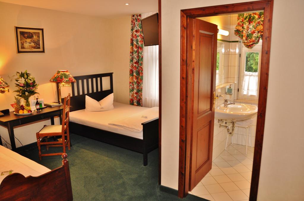 Flair-Hotel Waldfrieden Oberweißbach Zewnętrze zdjęcie