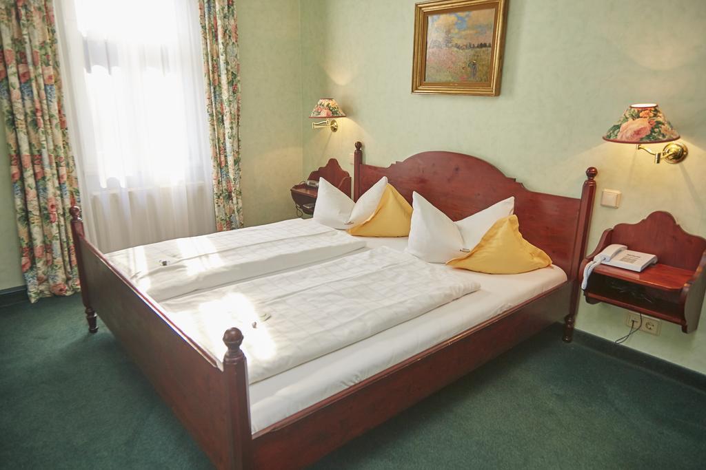 Flair-Hotel Waldfrieden Oberweißbach Zewnętrze zdjęcie