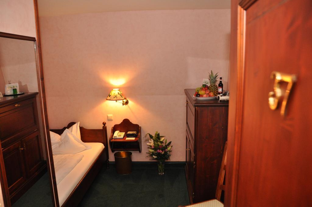 Flair-Hotel Waldfrieden Oberweißbach Zewnętrze zdjęcie