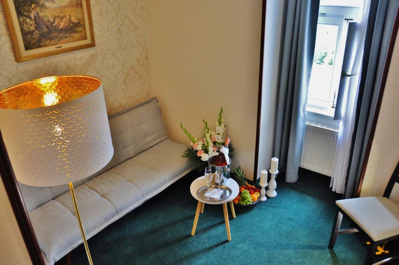 Flair-Hotel Waldfrieden Oberweißbach Zewnętrze zdjęcie