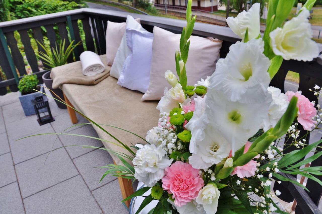 Flair-Hotel Waldfrieden Oberweißbach Zewnętrze zdjęcie