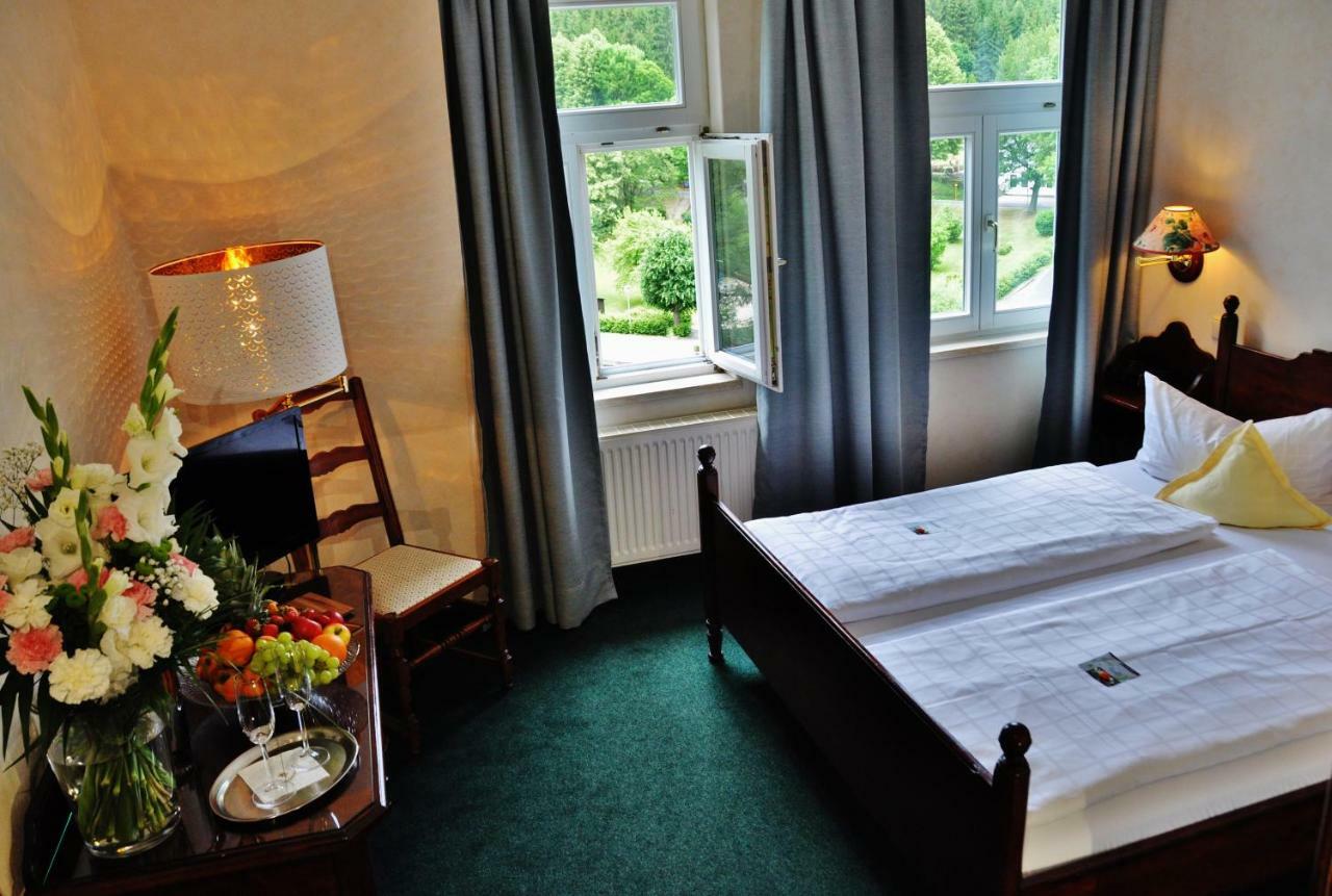 Flair-Hotel Waldfrieden Oberweißbach Zewnętrze zdjęcie