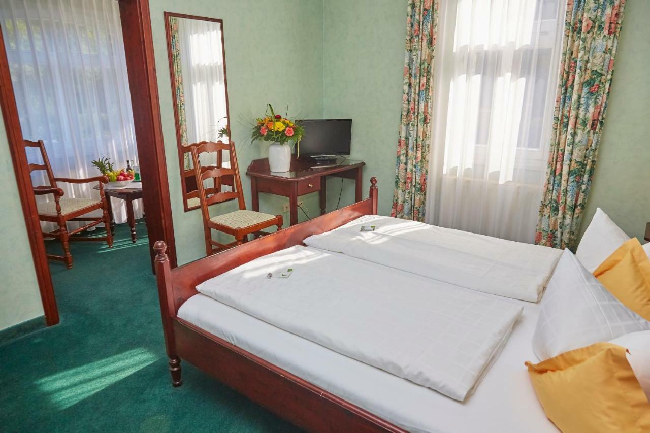 Flair-Hotel Waldfrieden Oberweißbach Zewnętrze zdjęcie